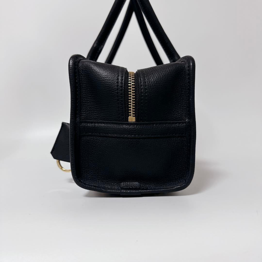 【24時間以内発送】A.D.M.J スクエアトート　ブラック　レザー　ボストン