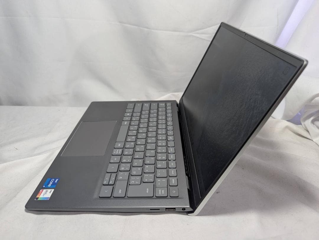 ☆高性能☆ Dell 第11世代 i7-11390H メモリ16GB 高速SSD