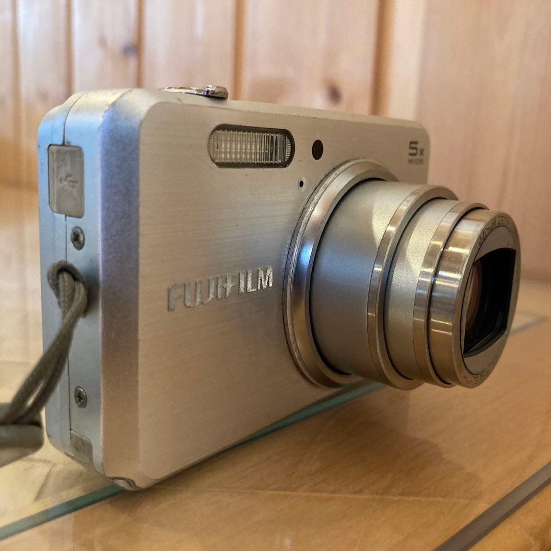 【動作品！】FUJIFILM FinePix J150W!c25028