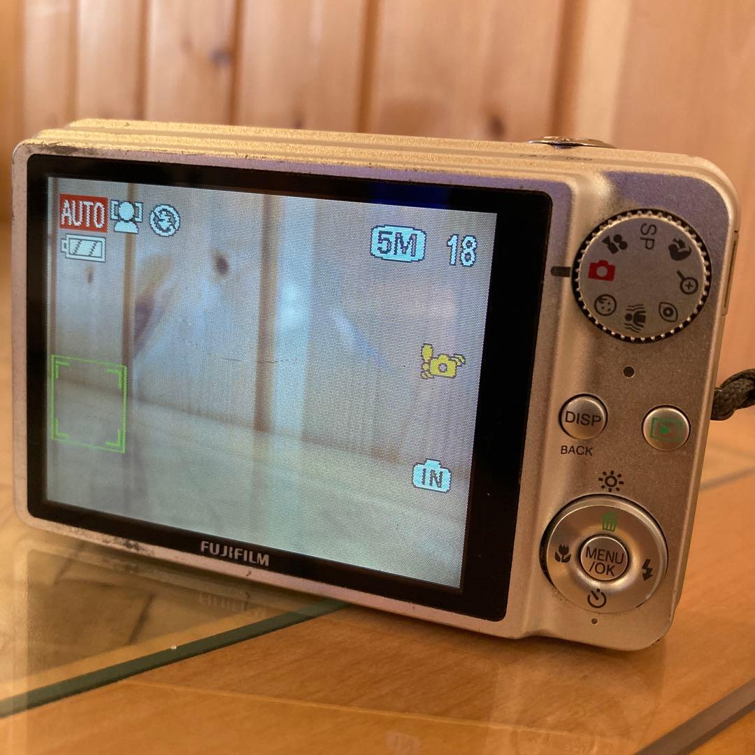 【動作品！】FUJIFILM FinePix J150W!c25028