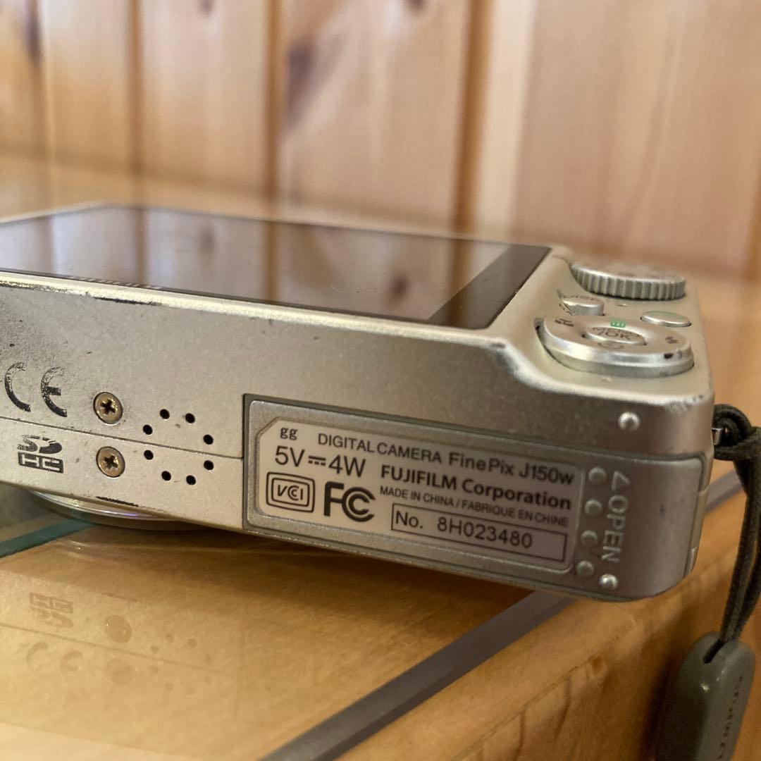 【動作品！】FUJIFILM FinePix J150W!c25028
