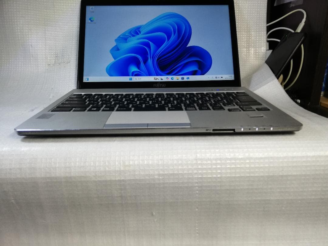 富士通 超高解像度 LIFEBOOK S935/K Win11/office
