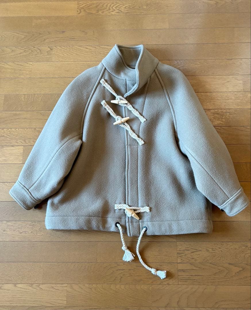 【HYKE 】ダブルフェイスダッフルジャケットsize1 ベージュ