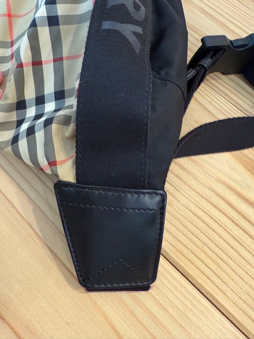 kwBURBERRY ボディバッグ・ウエストポーチ　ショルダーバッグ