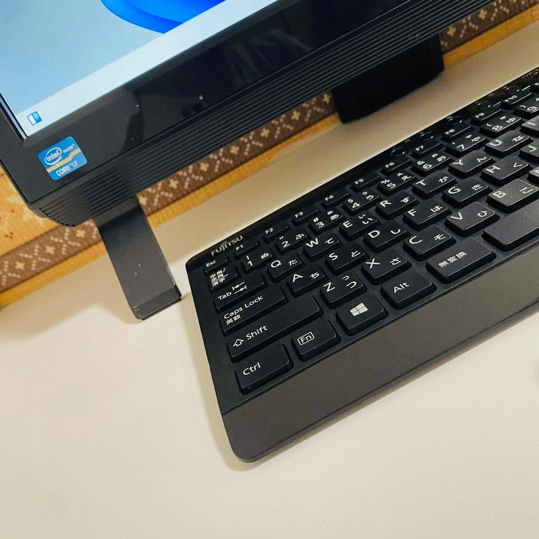 Y878 富士通デスクトップ i7メモリ8G高速SSDサクサクWindows11