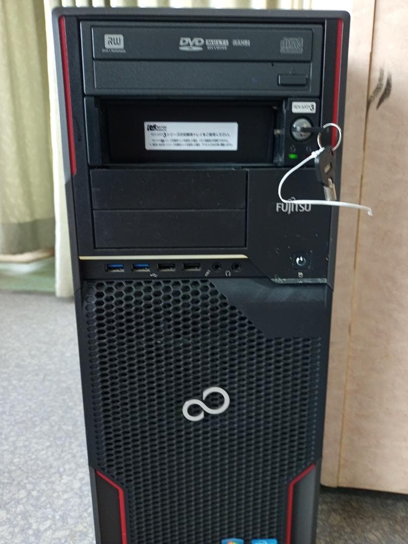 Windowsデスクトップ FUJITSU CELSIUS W520