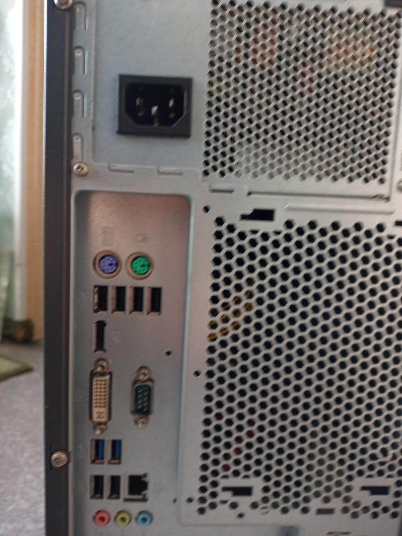 Windowsデスクトップ FUJITSU CELSIUS W520