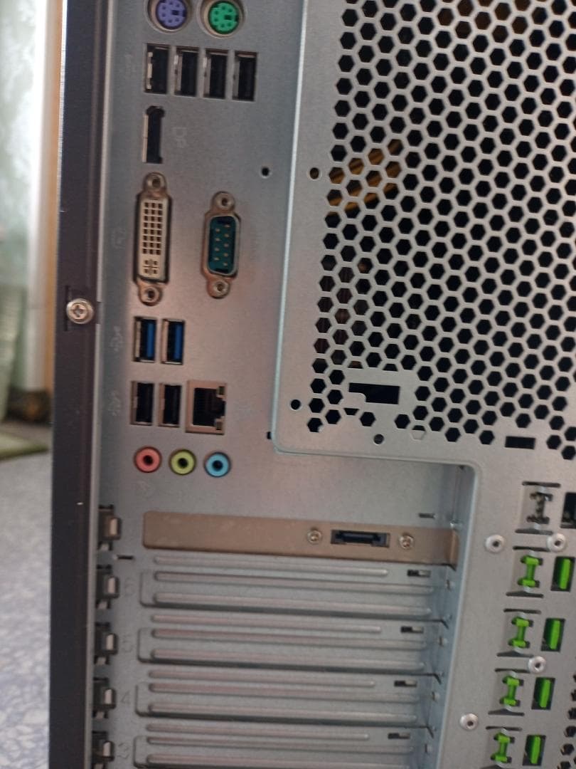 Windowsデスクトップ FUJITSU CELSIUS W520