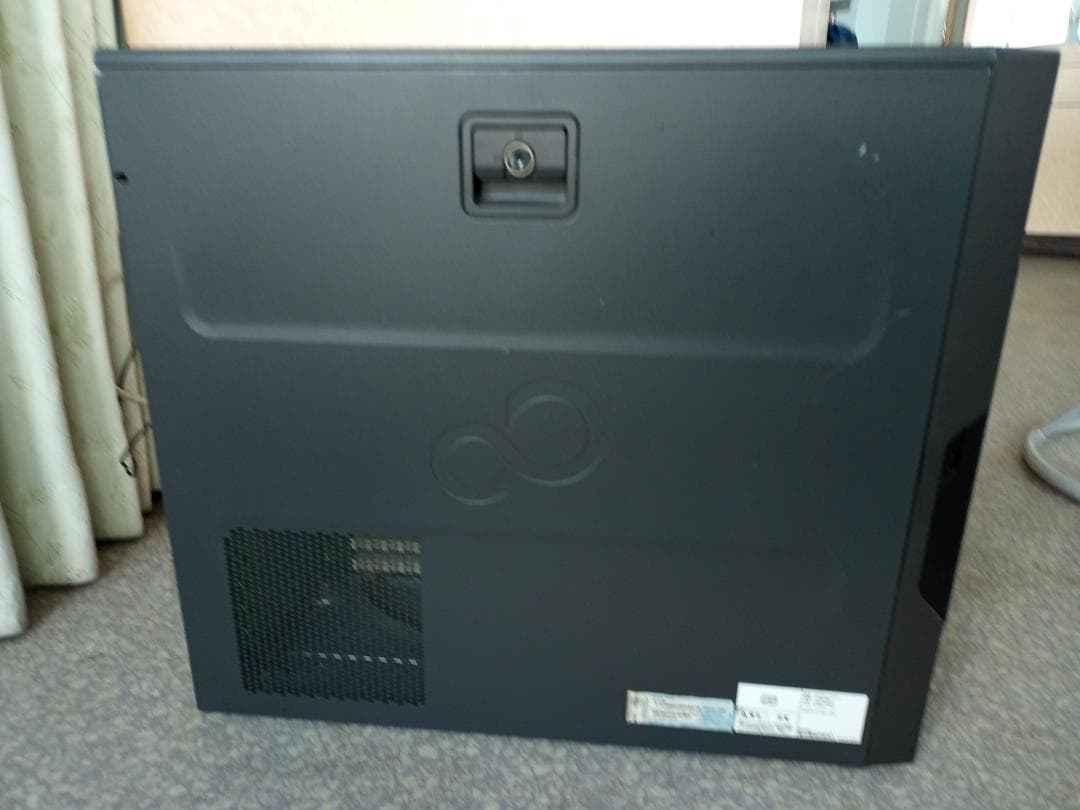 Windowsデスクトップ FUJITSU CELSIUS W520