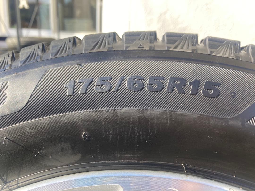 専用出品ブリザック VRX3 175/65/15 ＋日産ノート純正ホイール×4本