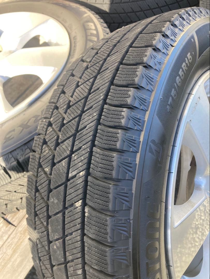 専用出品ブリザック VRX3 175/65/15 ＋日産ノート純正ホイール×4本