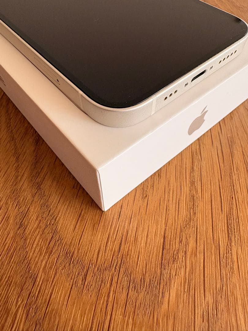 Apple iPhone 12 ホワイト SIMフリー　128GB