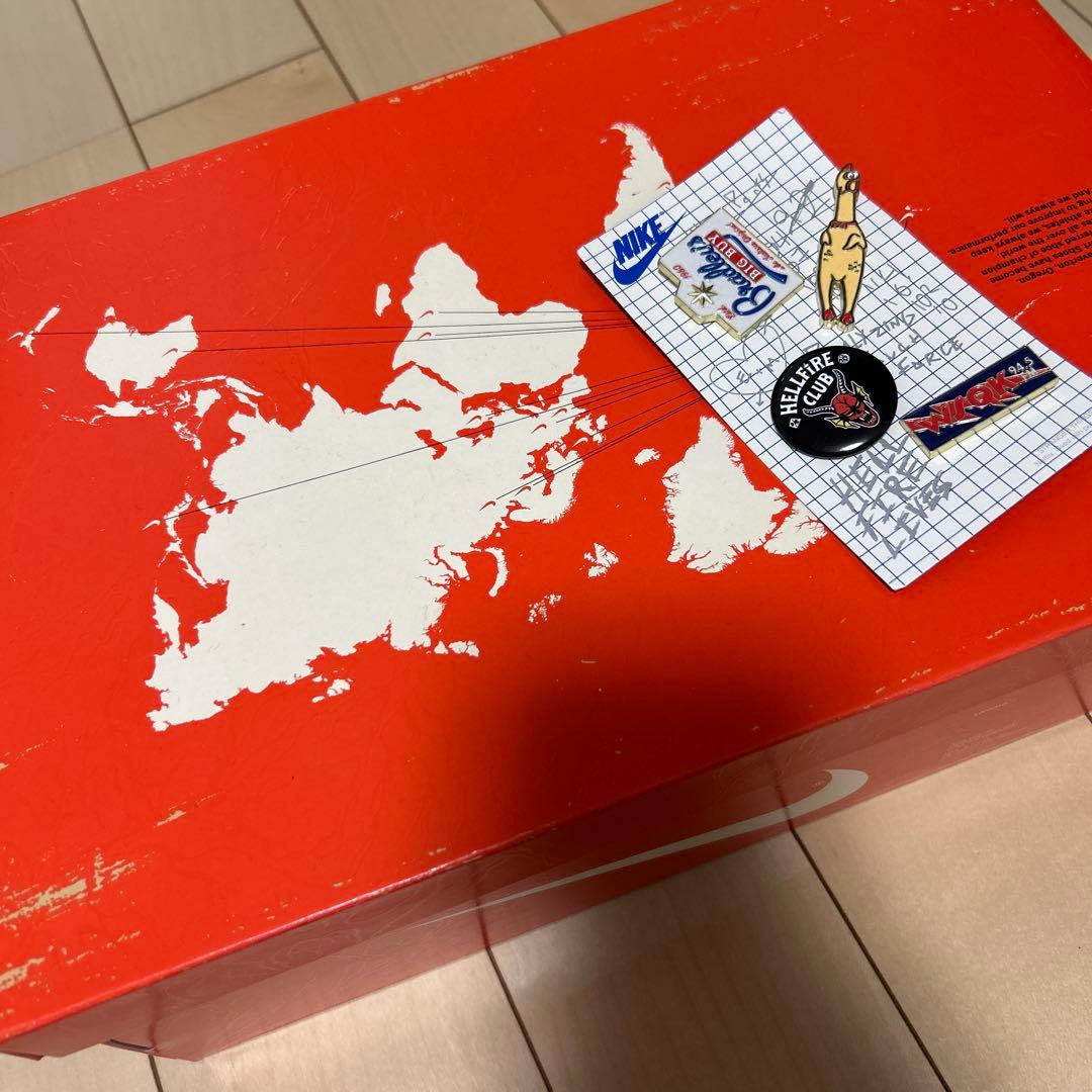 NIKE DUNK LOW stranger thingsコラボ　スニーカーのみ