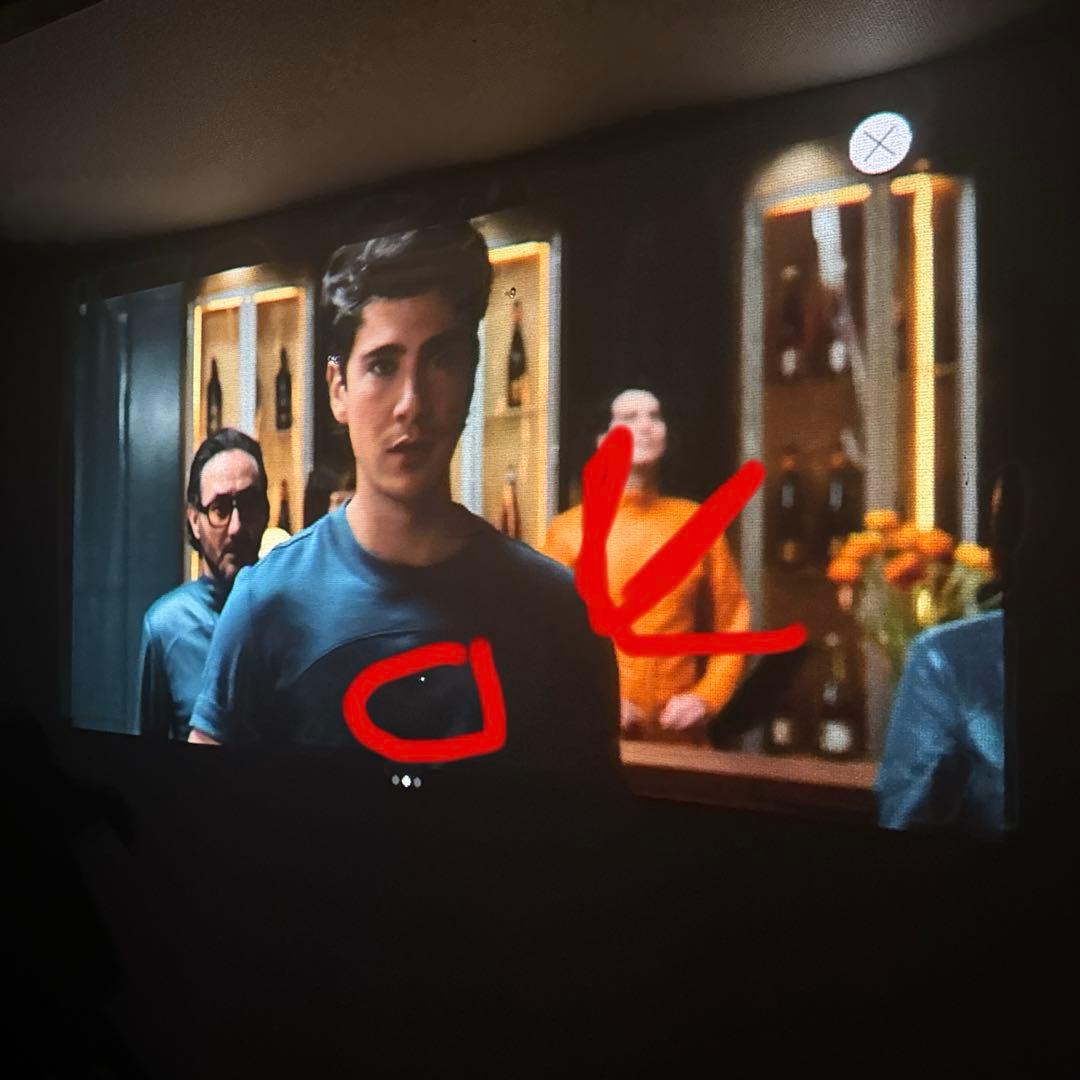 Anker 1080P レーザープロジェクター 本体