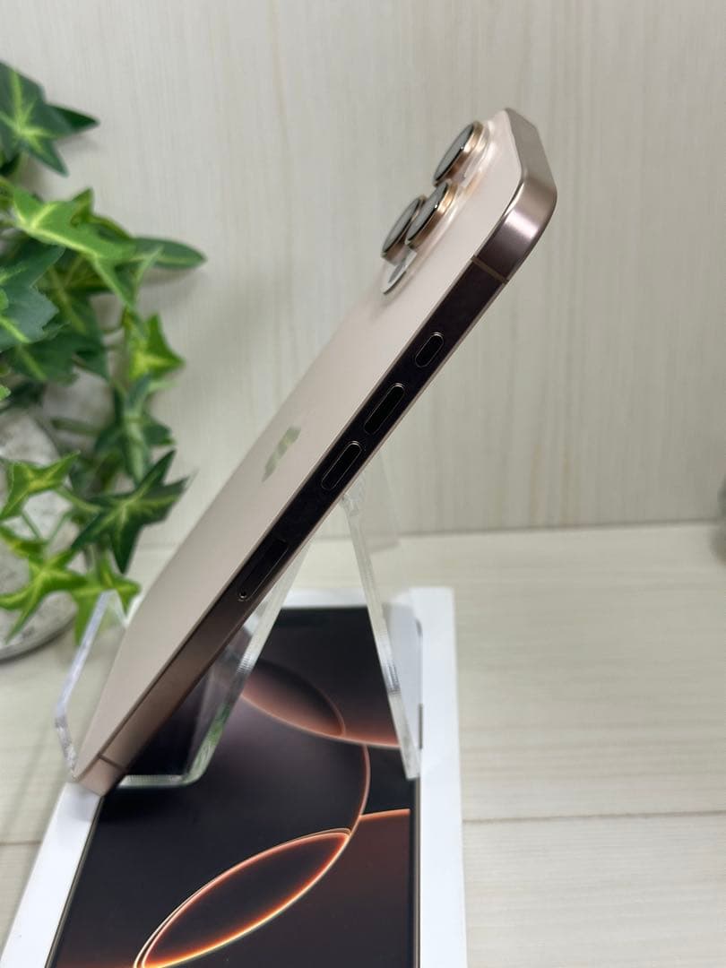 100％・充電3回✨iPhone 16 Pro Max 256GB ✨