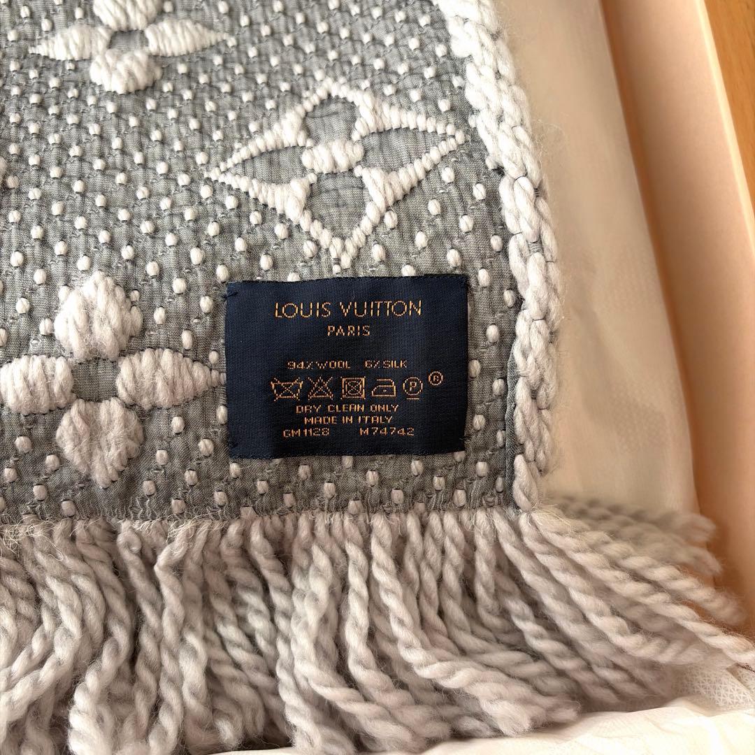 ルイヴィトン エシャルプ ロゴマニア グリペルル グレー マフラー M74742