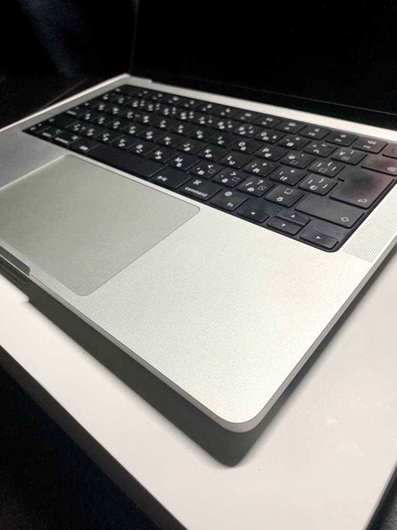 ￼MacBook Pro M1 MAX 14インチ32コア 64g 4tb