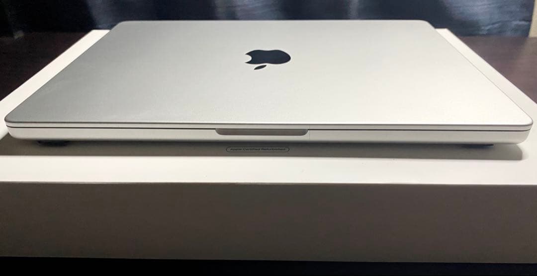 ￼MacBook Pro M1 MAX 14インチ32コア 64g 4tb