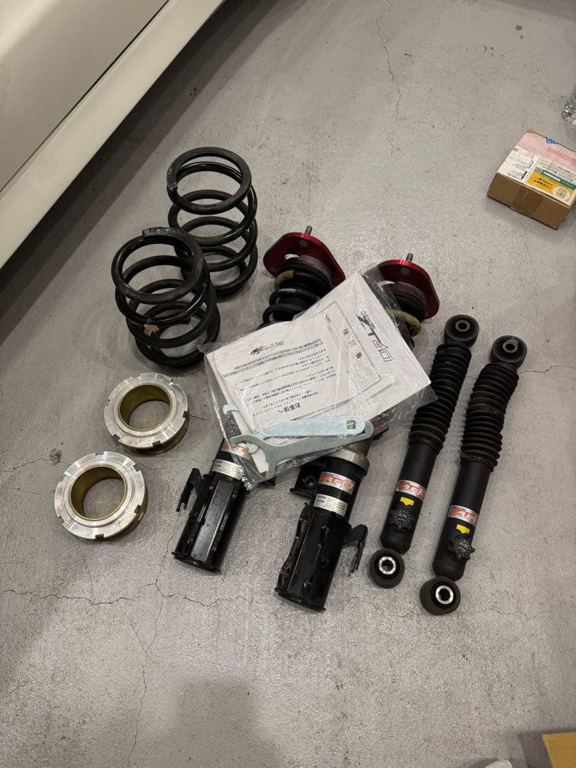 【こむりん】30アルファード　車高調　タナベ　ZT40