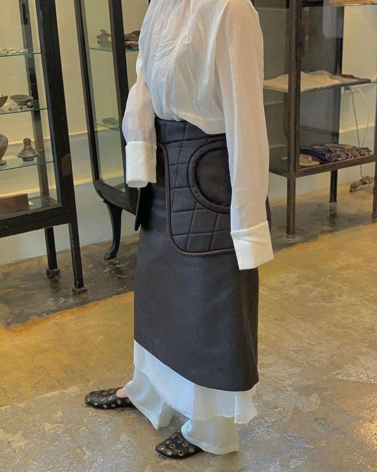 定価8.5万　フミカウチダ　ラフィアウエストパッドミドルスカート　34