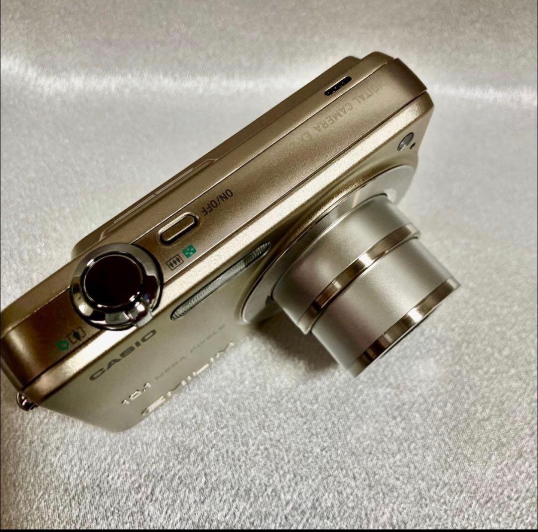 【未使用品】CASIO EXILIM 液晶デジタルカメラ　EX-Z1050