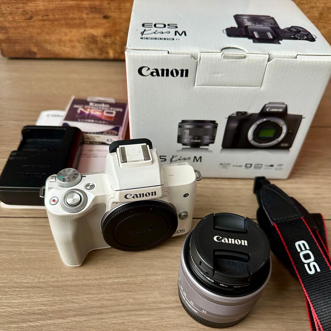 【美品】キヤノン EOS Kiss M レンズキット ホワイト(箱付き)