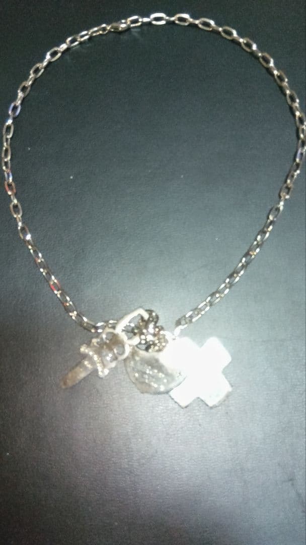 シルバー チャーム付き ネックレス