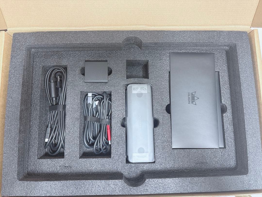 新品同様HUION フイオン 液晶ペンタブレット4K GT1902