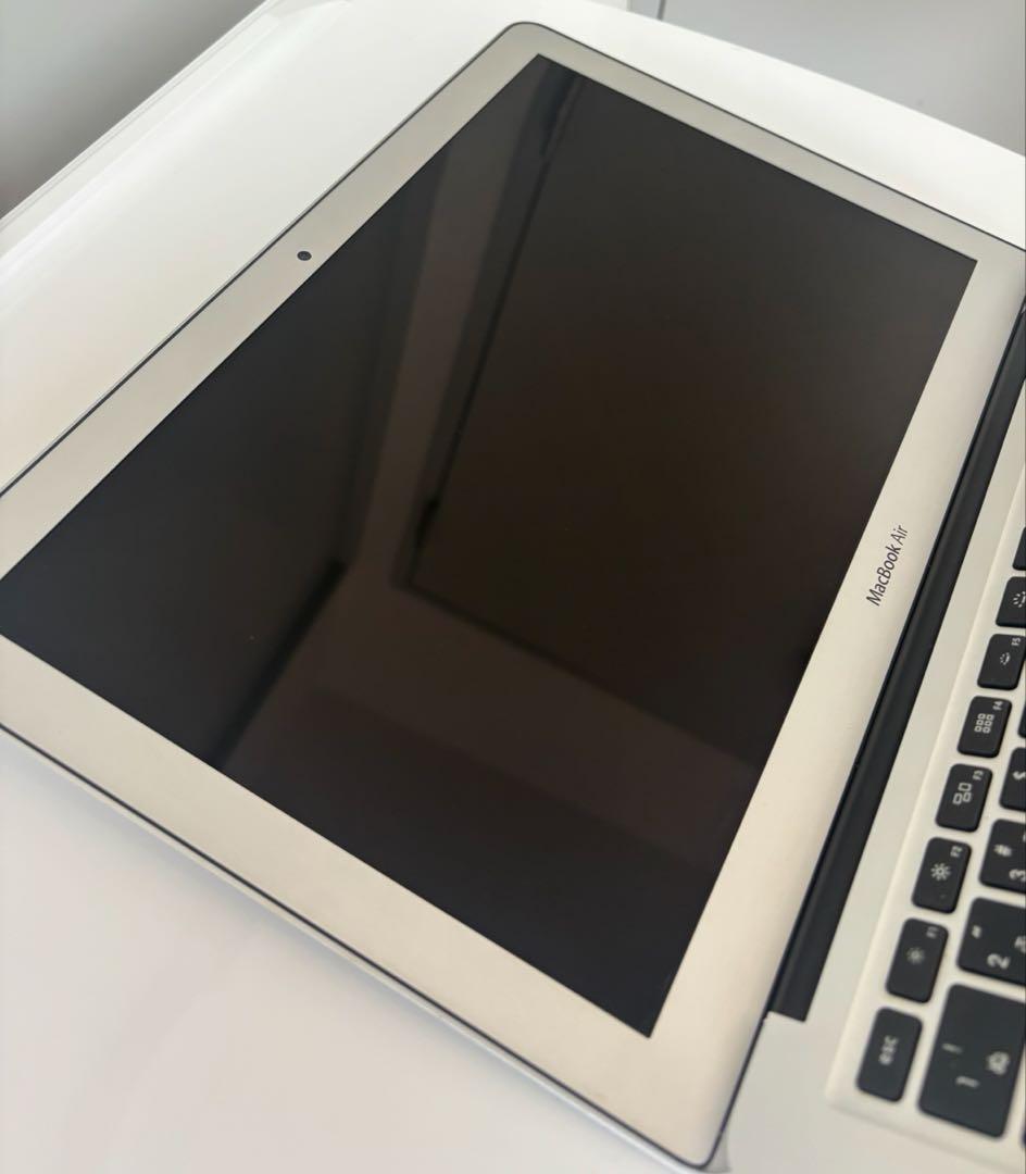 MacBook本体 MacBook Air (13-inch, Early 2014) 256GB