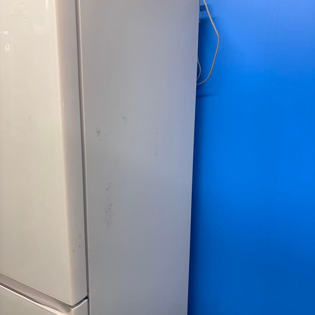 577 関東圏　ファミリー向け　大型冷蔵庫　500L強 6ドア　鏡面　観音開き