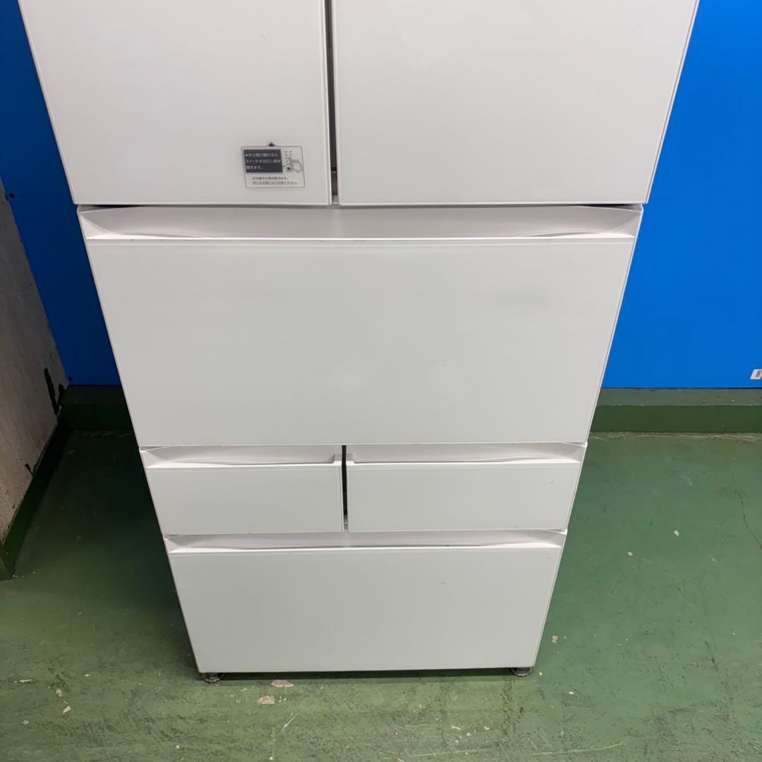 577 関東圏　ファミリー向け　大型冷蔵庫　500L強 6ドア　鏡面　観音開き