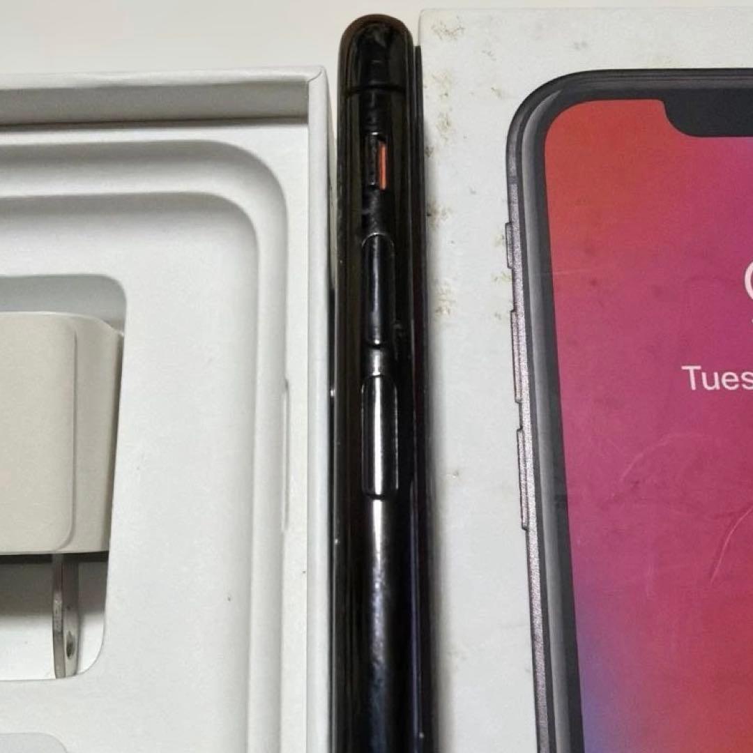 iPhone X 64GB ケース付き フィルム付き　元箱あり　バッテリー交換済