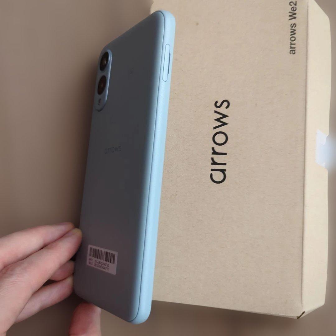 【ほぼ未使用】arrows WE2 水色 本体