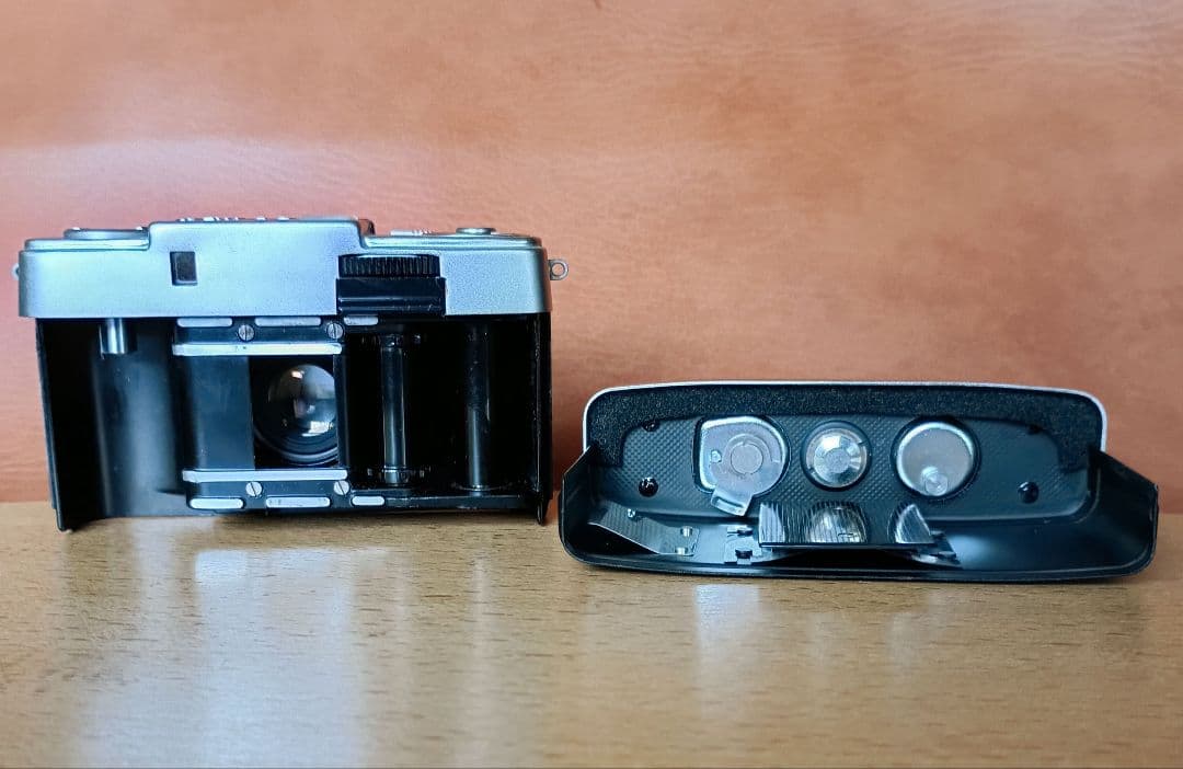 フィルムカメラ【完動品】オリンパスペンD