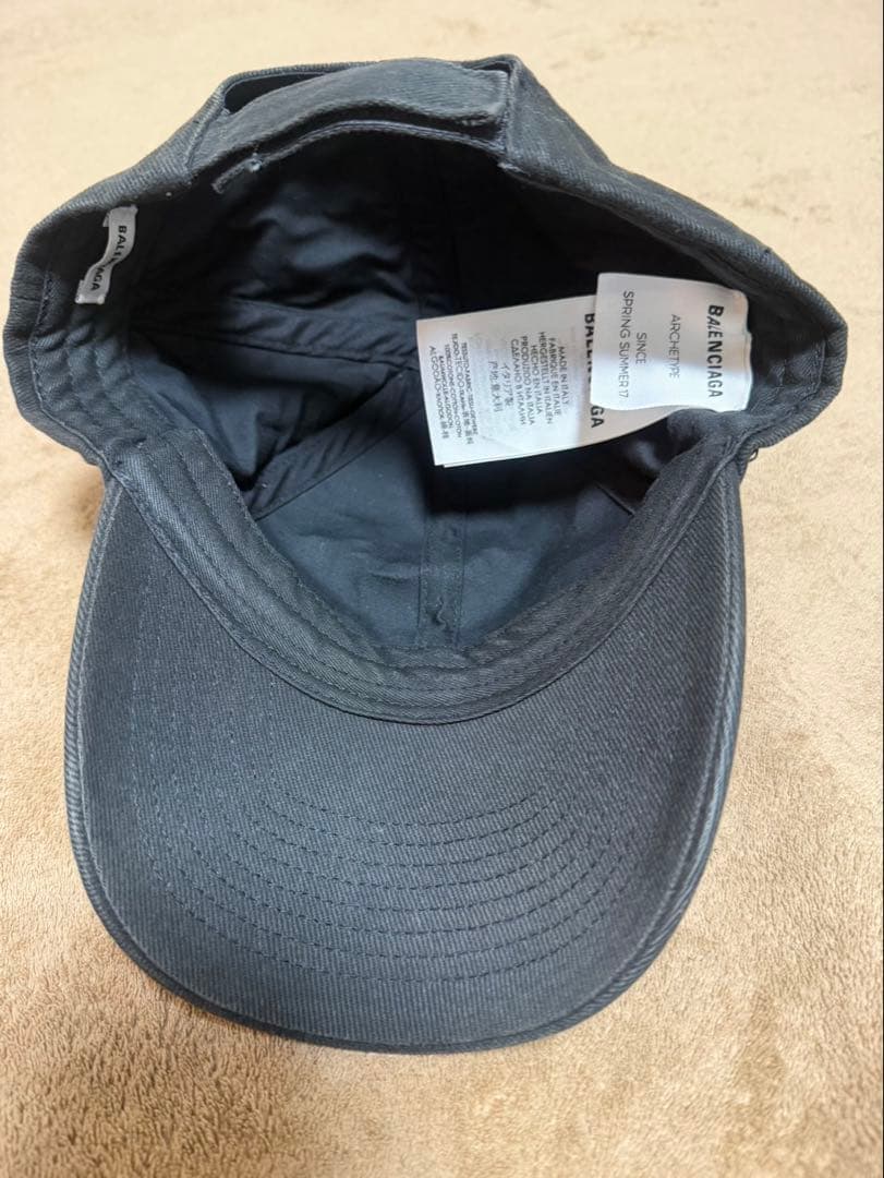 Bicky@限定セール中 ／BALENCIAGA 黒 キャップ