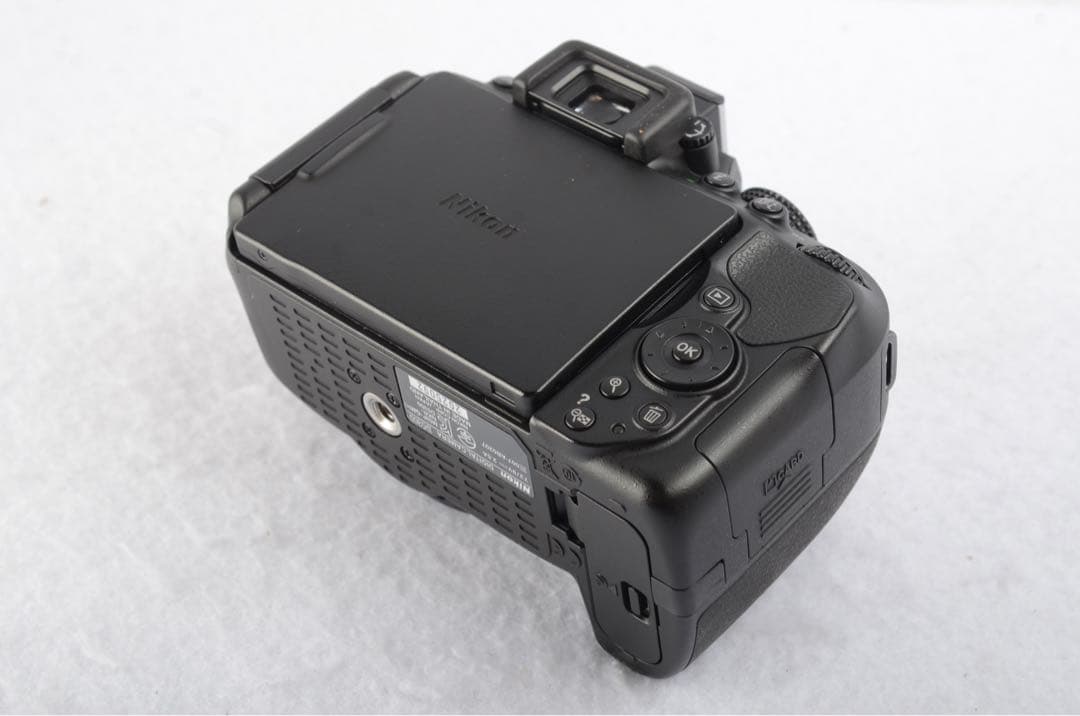 ニコン Nikon D5300 ダブルズームキット 【直ぐに撮影可能セット】