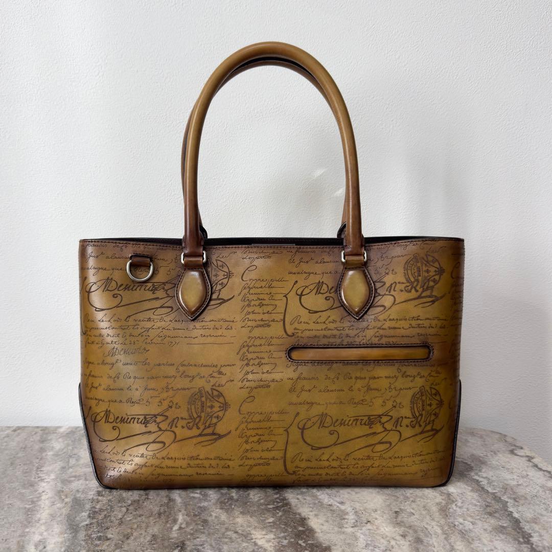 限定 定価49万円 ベルルッティ トゥジュールミニ スクリットレザートートバッグ