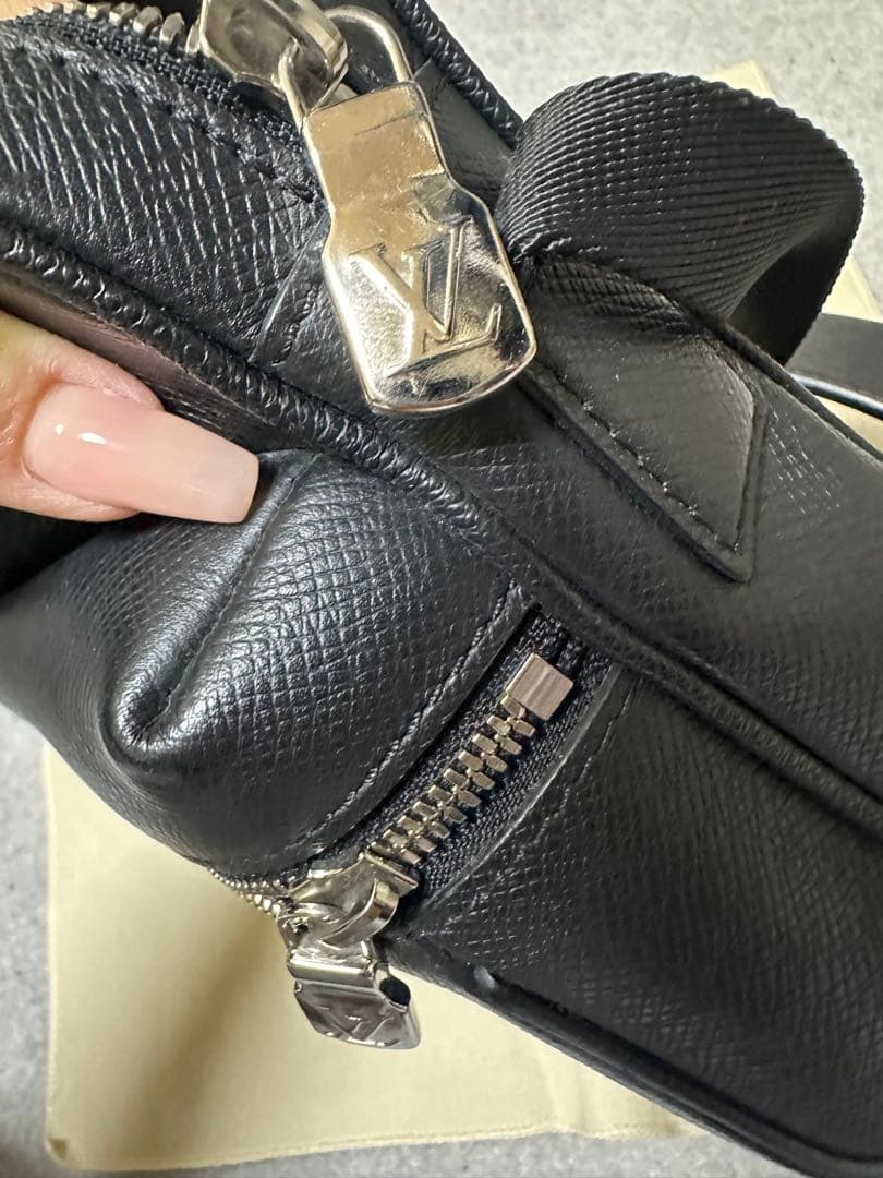 LOUIS VUITTON タイガアウトドアメッセンジャーPM ショルダーバッグ