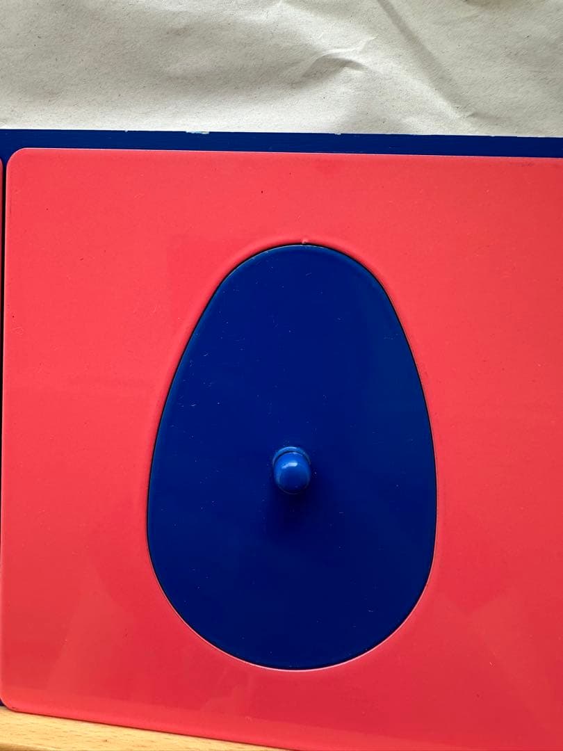 モンテッソーリ　メタルインセッツ+トレーシングトレー　　+紙+「木製パズル３点」