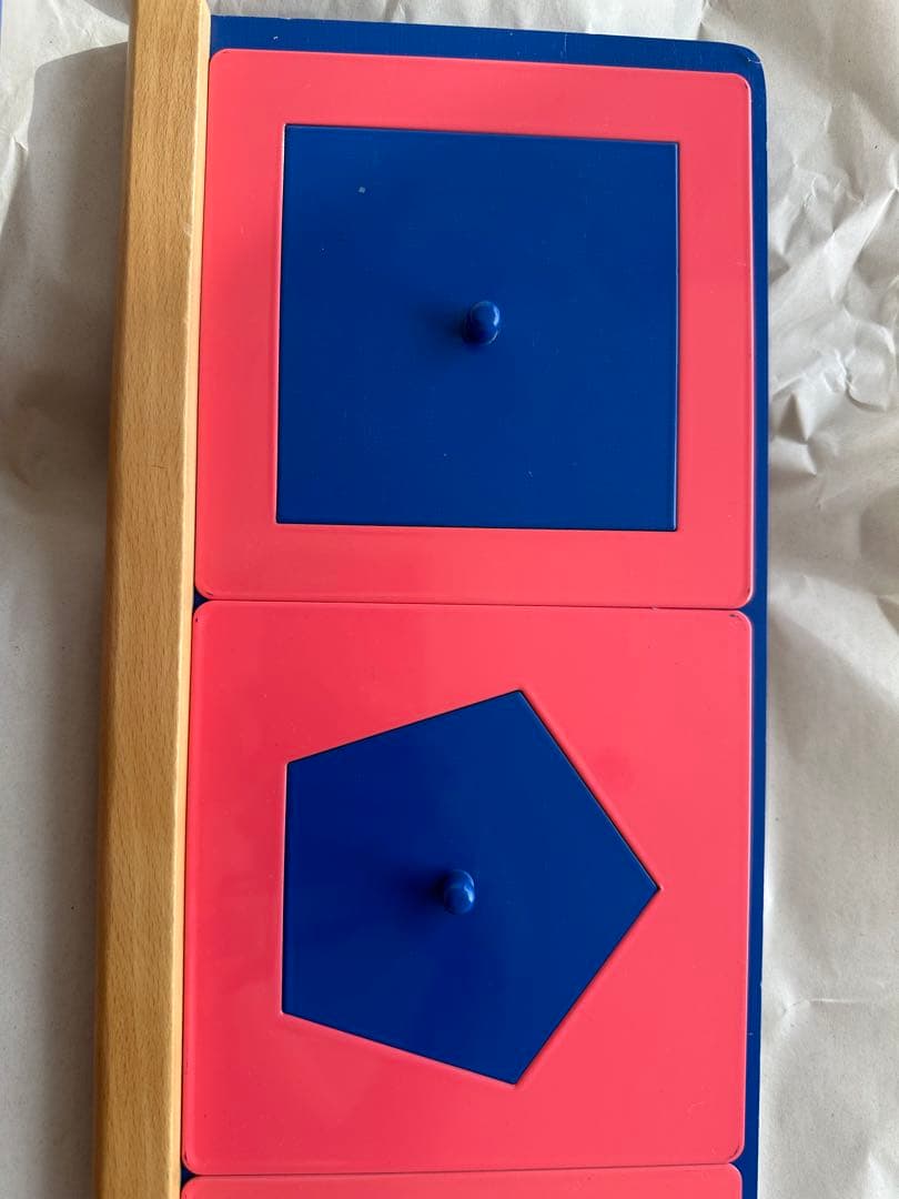 モンテッソーリ　メタルインセッツ+トレーシングトレー　　+紙+「木製パズル３点」