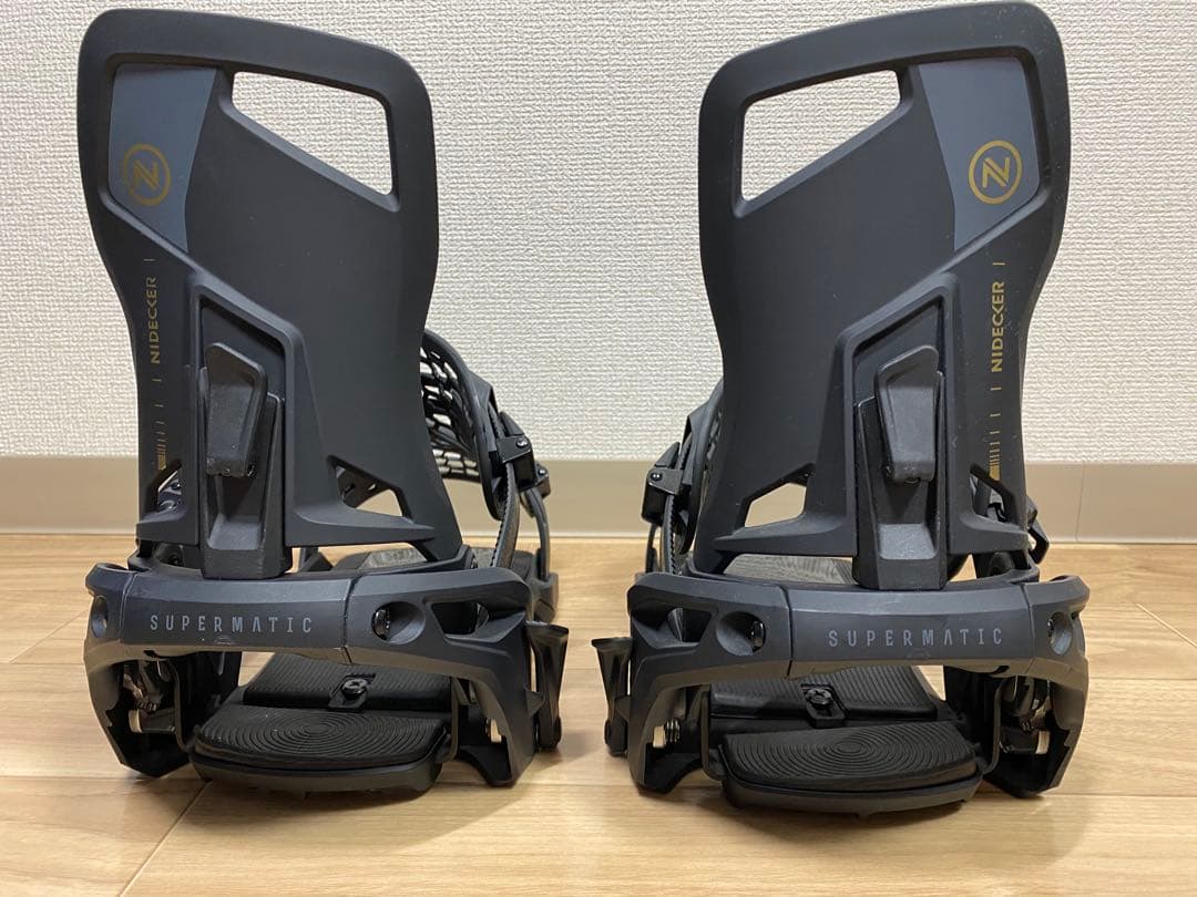タ*ん様 NIDECKER SUPERMATIC ブラック スノーボードビンディ
