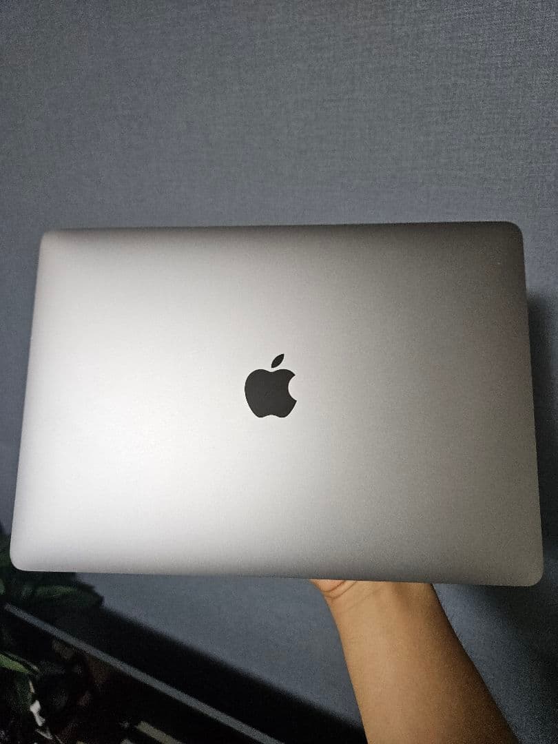 MacBook本体 MacBook Pro 2020 M1 8g 256g
