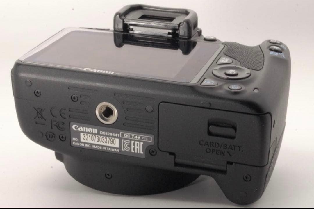 ✨おまけレンズ付き✨Canon kiss X7 軽量 初心者おすすめ 動画撮影も