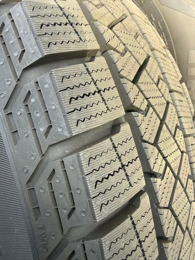 【1シーズンのみ】15in スタッドレス＋ホイール4本｜ピレリ ICE ZERO