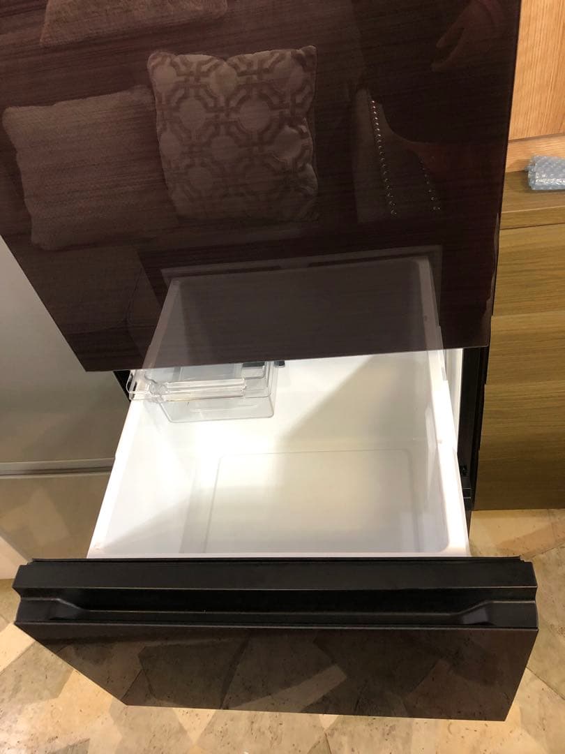 Hisense ハイセンス 冷蔵庫 HR-G2801BR 2019年製 282L