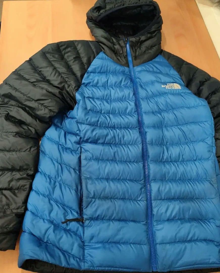 ノースフェイス サンダーフーディ ダウンジャケット　800フィルパワー