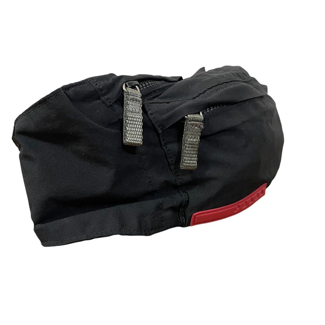 プラダスポーツ　ウエストポーチ　4VA107 ナイロン　黒　ロゴプレート