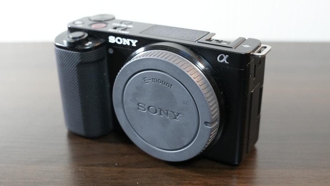 ZV-E10 ボディのみ ＆ SmallRig グリップ付きケージ