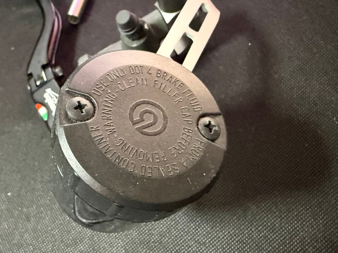 ブレンボbrembo ラジアルマスターシリンダー　17RCS