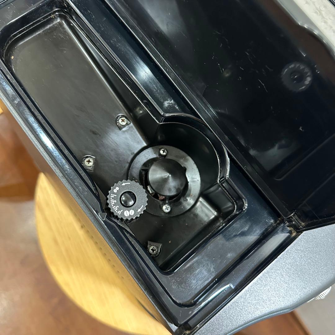 De'Longhi Magnifica エスプレッソマシン ブラック